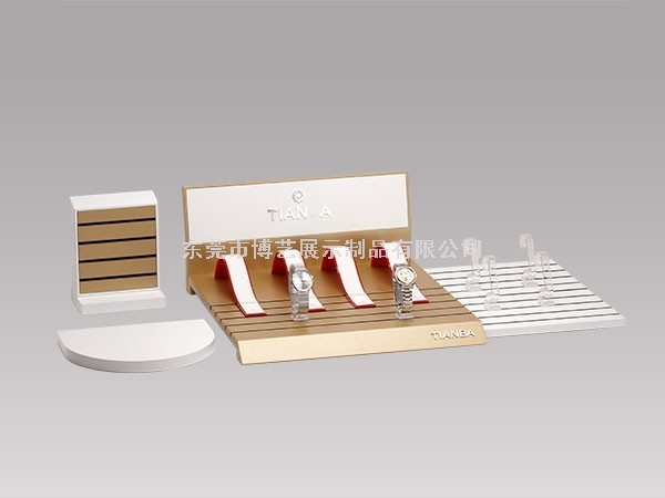 如何把亞克力展架做得更精美和通透呢？